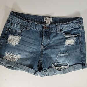 Mudd Distressed Light Blue Rolled-Hem Denim Shorts Size 11